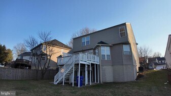 12405 Milestone Manor Ln in Germantown, MD - Building Photo