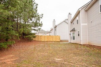 145 Oak Manor Dr in Covington, GA - Building Photo - Building Photo