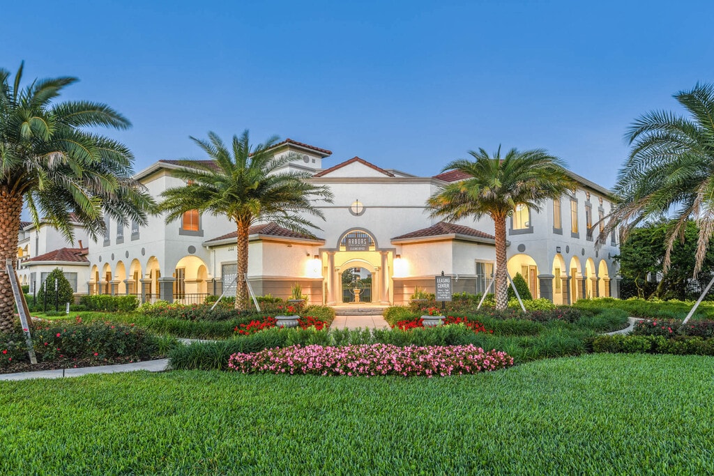 Arbors at Maitland Summit Orlando, FL Apartments