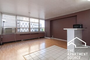 3950 N Lake Shore Dr in Chicago, IL - Building Photo