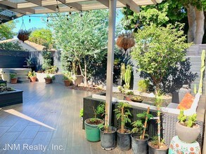 11914 Ocean Park Blvd in Los Angeles, CA - Building Photo - Building Photo