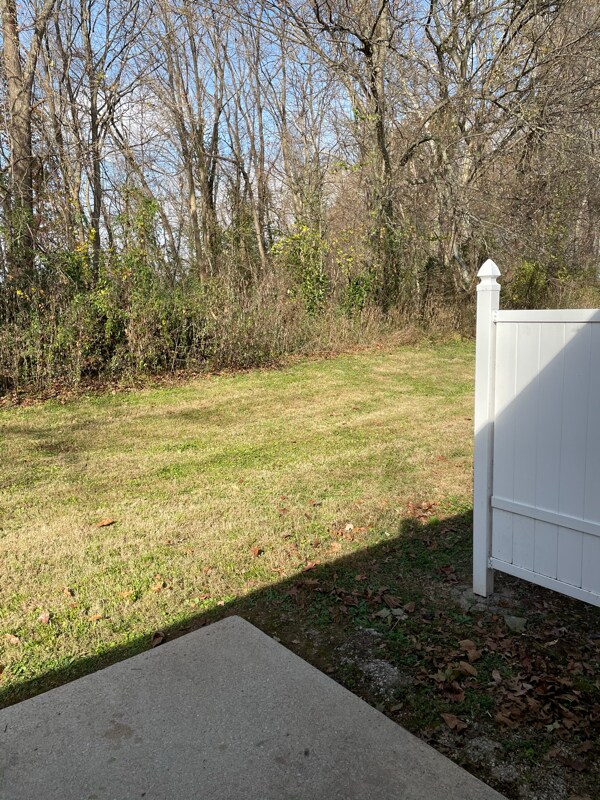 114 Creekside Dr in Franklin, KY - Building Photo - Building Photo