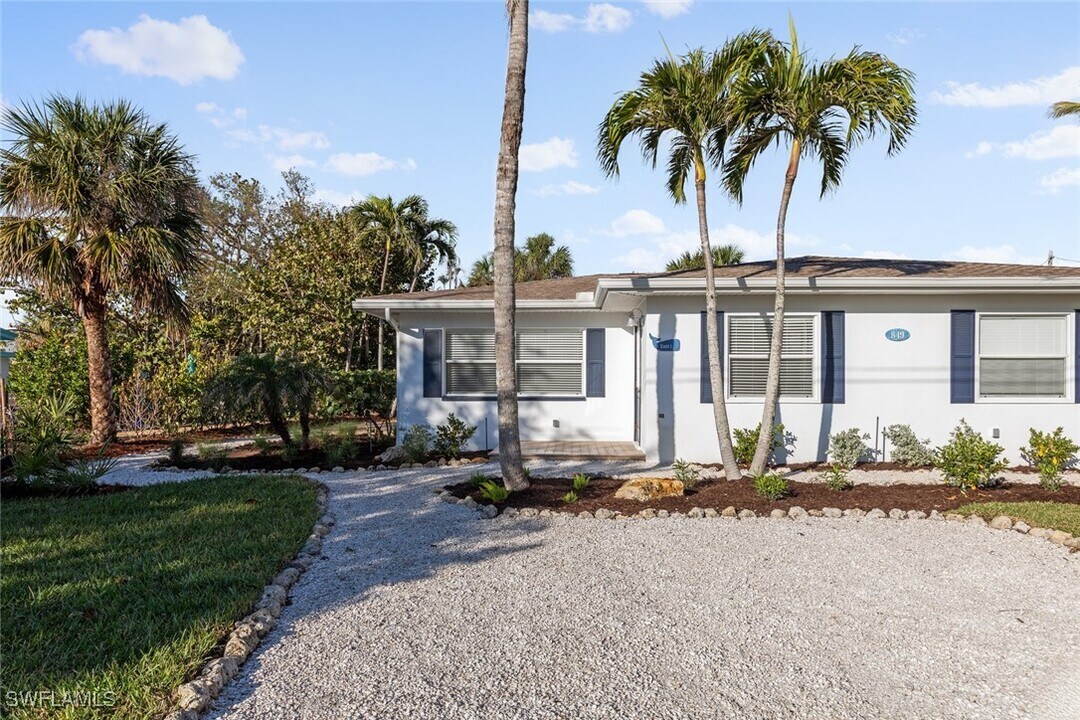 849 Beach Rd in Sanibel, FL - Building Photo