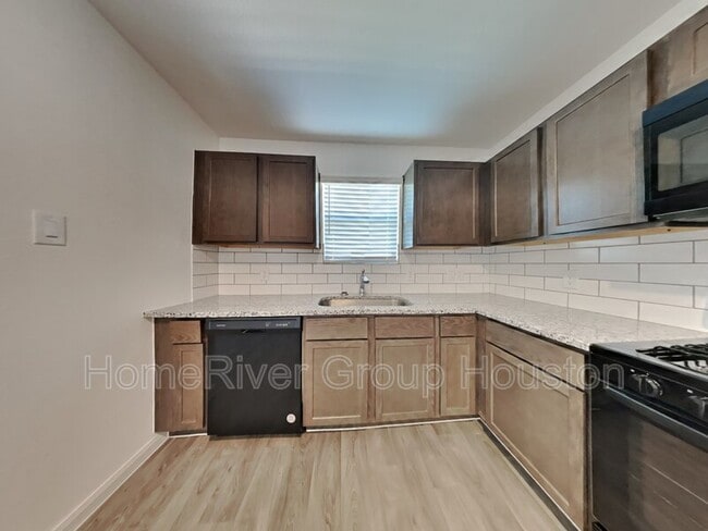 18 Rd 5117 in Cleveland, TX - Building Photo - Building Photo