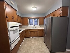 206 Oak Hill Dr in Danville, IL - Building Photo - Building Photo