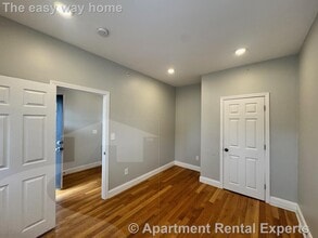 246 Main St, Unit #1 in Malden, MA - Building Photo - Building Photo