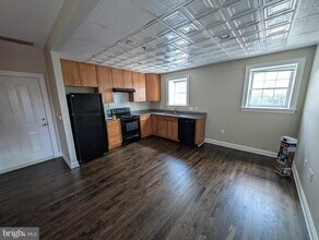 38 N Potomac St in Hagerstown, MD - Foto de edificio - Building Photo