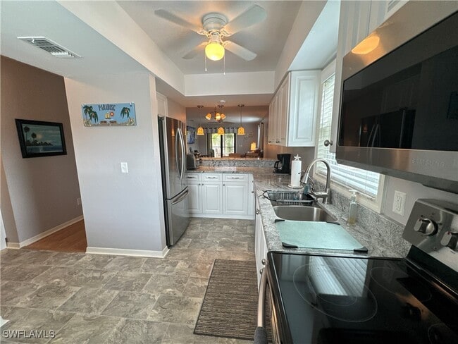 property at 10041 Maddox Ln