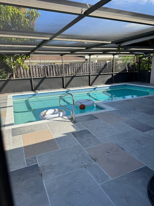 7381 NW 35th Ct in Lauderhill, FL - Building Photo