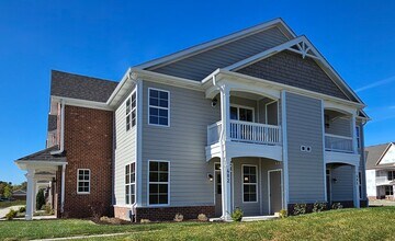 430 Timber Pointe Dr in Joliet, IL - Building Photo - Building Photo