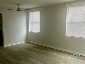 2979 Downing St in Jacksonville, FL - Building Photo