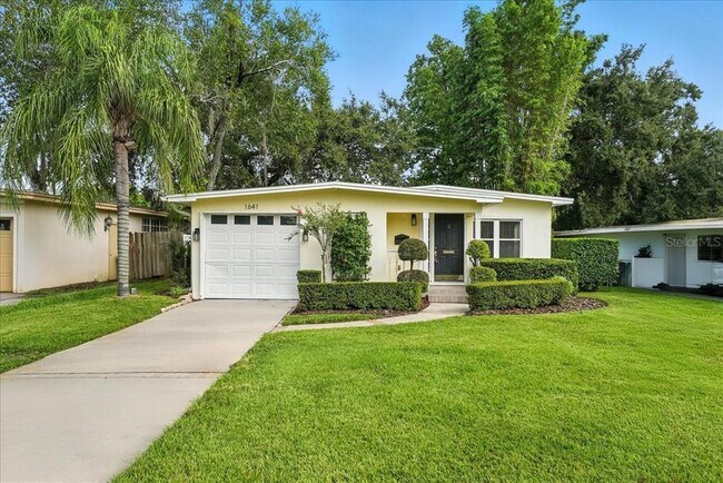 property at 1641 Chestnut Ave