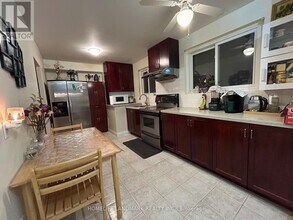 336 Hollyberry Trail in Toronto, ON - Building Photo - Building Photo