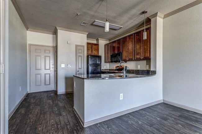 property at 2120 Stephens Pl