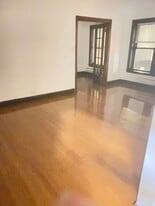 7952 S Colfax Ave, Unit 203 in Chicago, IL - Building Photo