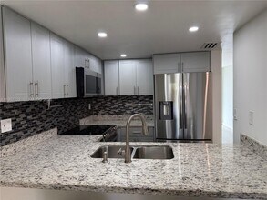 1711 W 58th St in Hialeah, FL - Building Photo - Building Photo