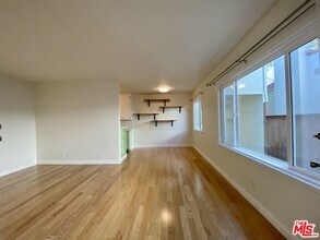 722 Westbourne Dr in West Hollywood, CA - Building Photo - Building Photo