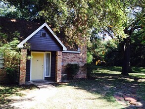 1601 Faro Dr in Austin, TX - Building Photo - Building Photo