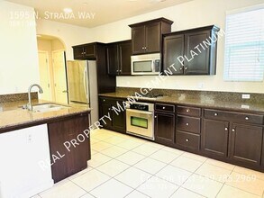 1595 Etchings Way in Clovis, CA - Building Photo - Building Photo