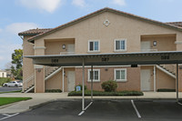 Lindsay Family Apartments in Lindsay, CA - Building Photo - Building Photo