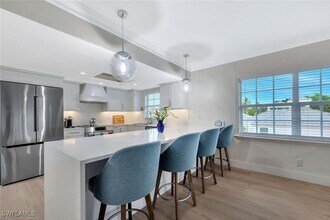 666 3rd St S in Naples, FL - Building Photo - Building Photo