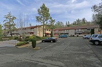 Auburn Villa in Auburn, CA - Foto de edificio - Building Photo