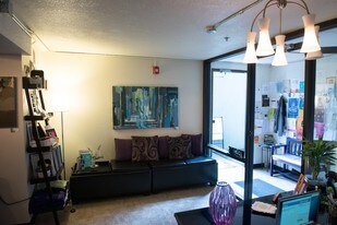 210 W Magnolia St in Fort Collins, CO - Building Photo