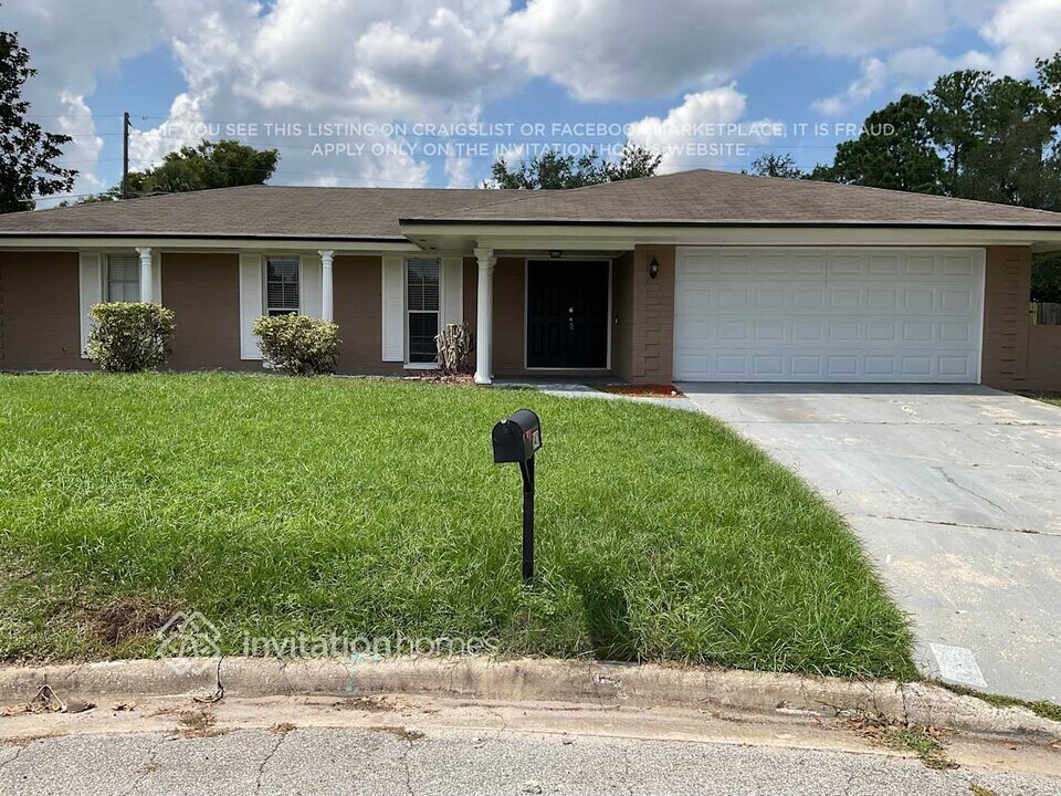 140 Softwind Trail in Maitland, FL - Building Photo