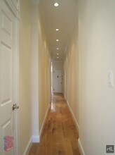 E 83RD ST., Unit 2W in New York, NY - Building Photo - Building Photo