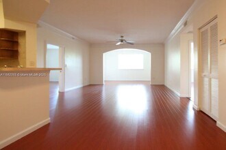 9833 Baywinds Blvd in West Palm Beach, FL - Building Photo - Building Photo