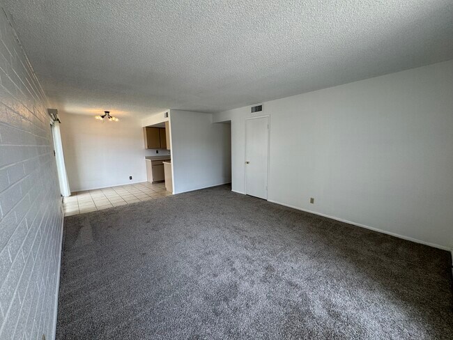 4917 N 73rd St, Unit 17 in Scottsdale, AZ - Building Photo - Building Photo