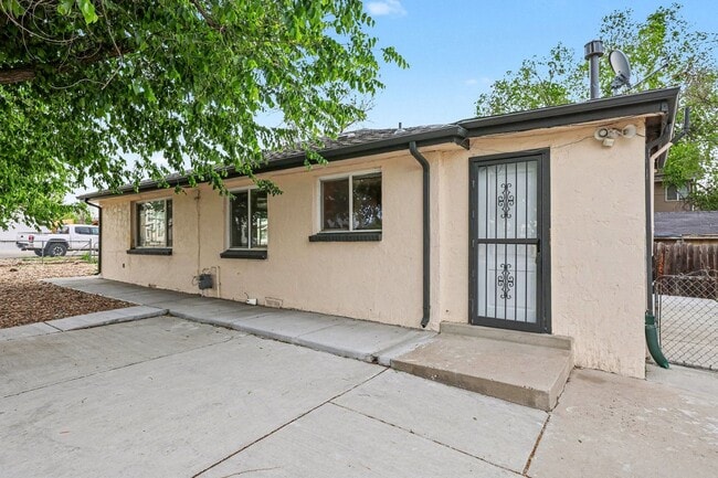 3290 W 65th Ave in Denver, CO - Building Photo - Building Photo