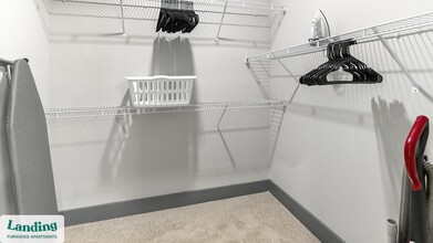 14041 Hyatt Rd, Unit 3213 in Jacksonville, FL - Foto de edificio - Building Photo