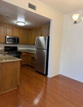 4523 Woodman Ave in Los Angeles, CA - Building Photo - Building Photo