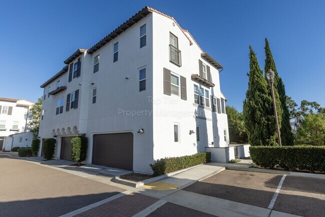 1841 Cliff Swallow Ln in Carlsbad, CA - Building Photo - Building Photo