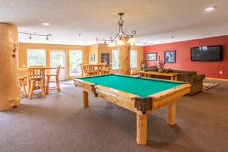 The Lodge at Pine Lakes in Sartell, MN - Foto de edificio - Interior Photo