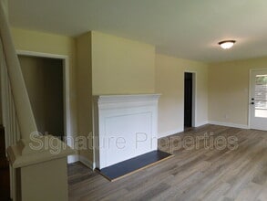 8000 Atlee Rd in Mechanicsville, VA - Building Photo - Building Photo