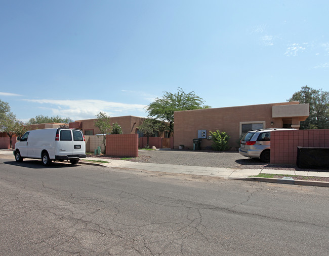 3300-3302 N Los Altos Ave in Tucson, AZ - Building Photo - Building Photo