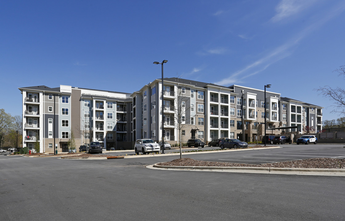 Leigh House in Raleigh, NC - Building Photo