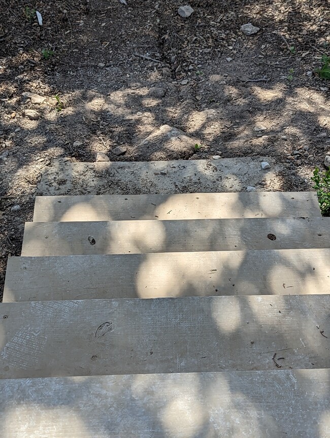 21442 Coyote Trl in Lago Vista, TX - Building Photo - Building Photo