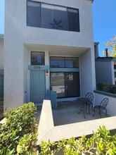 3376 Via Alicante in San Diego, CA - Building Photo - Building Photo