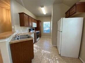 301 W Prairie St in Denton, TX - Building Photo - Building Photo