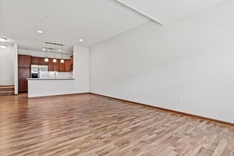 13313 Virginia Ave S in Savage, MN - Building Photo - Building Photo