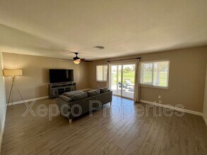 77665 Michigan Dr in Palm Desert, CA - Building Photo - Building Photo