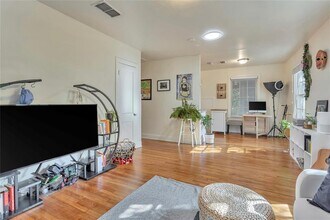 3911 Avenue F in Austin, TX - Building Photo - Building Photo