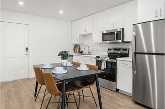 The Randall in Woodbury Heights, NJ - Building Photo - Building Photo