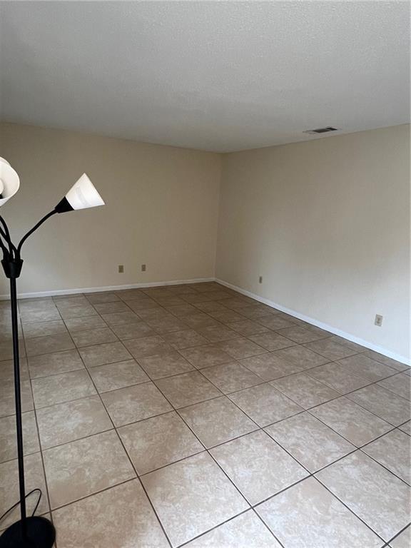4017 Cottage Hill Rd in Mobile, AL - Foto de edificio - Building Photo