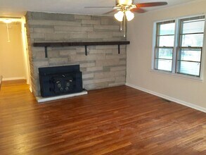 141 N Overhill Dr in Bloomington, IN - Building Photo - Building Photo