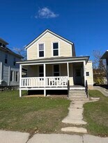 732 Scott Ave in Oshkosh, WI - Building Photo