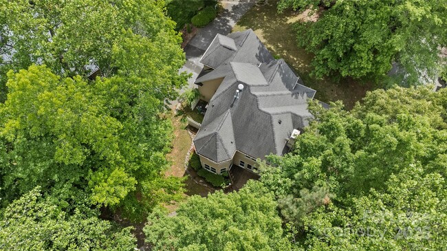 3833 Denmeade Dr